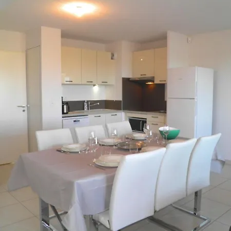 Appartamento Sète, 3 Pièces, 4 Personnes - Fr-1-338-45 Sète